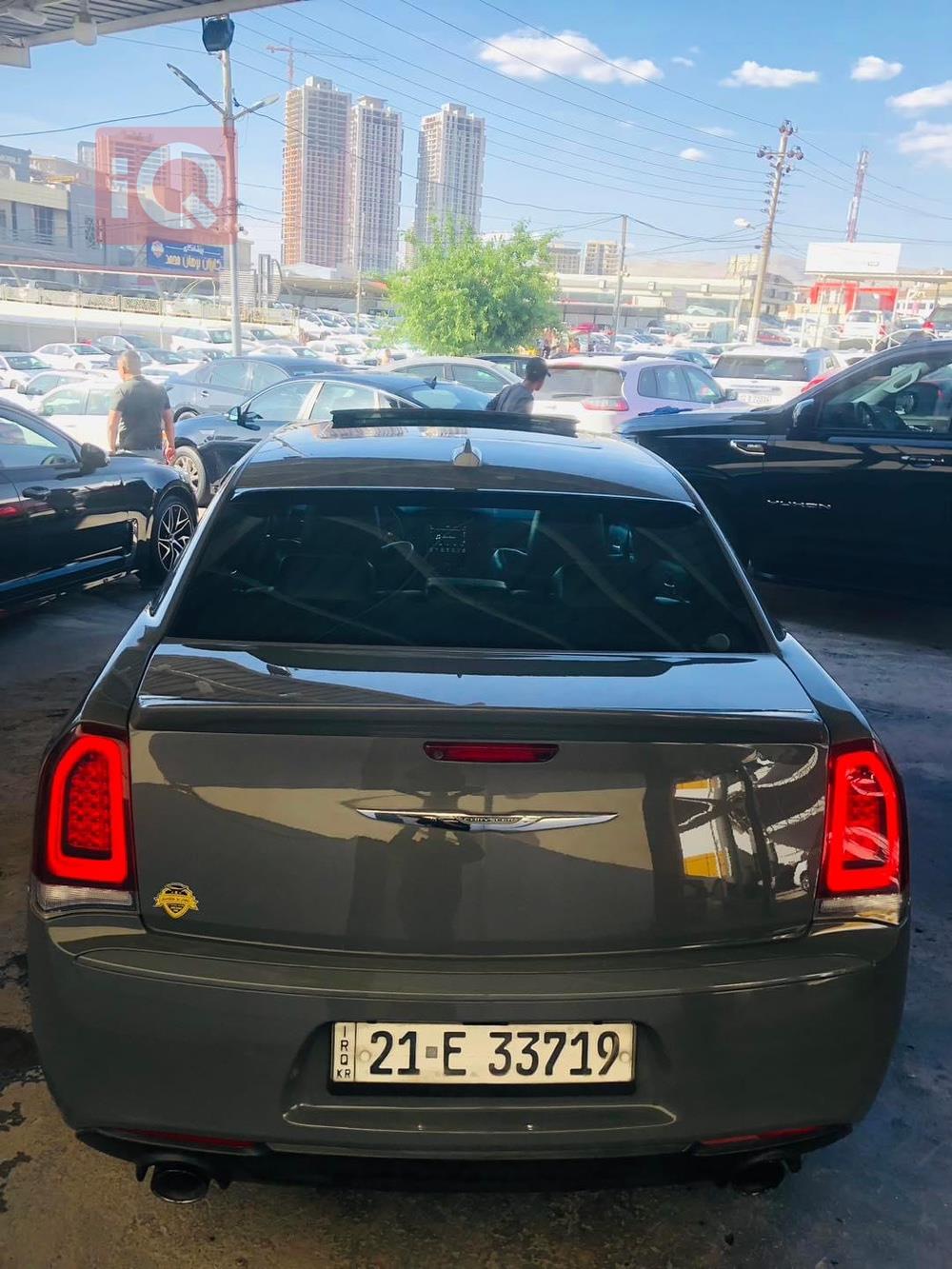 کرایسلەر 300